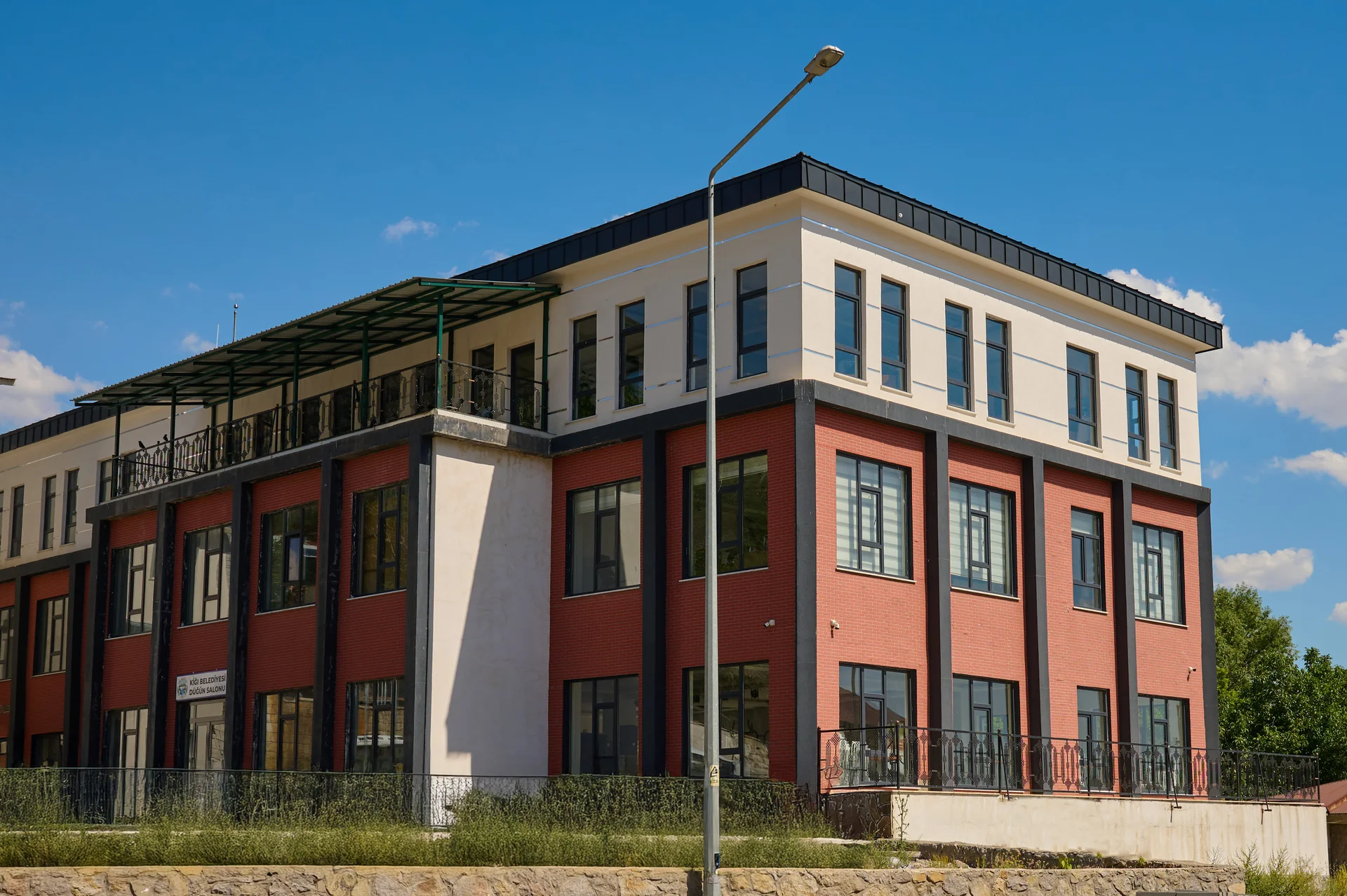 Kiğı Belediyesi Hizmet Binası - Görsel 5 - Yükseliş İnşaat